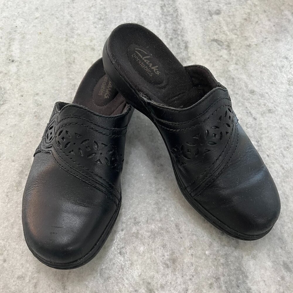 CLARKS Bendable Black Leather Comfort Slip-On Walkers Size 6.5